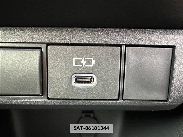 Toyota YARIS 2024-09 1055335-20