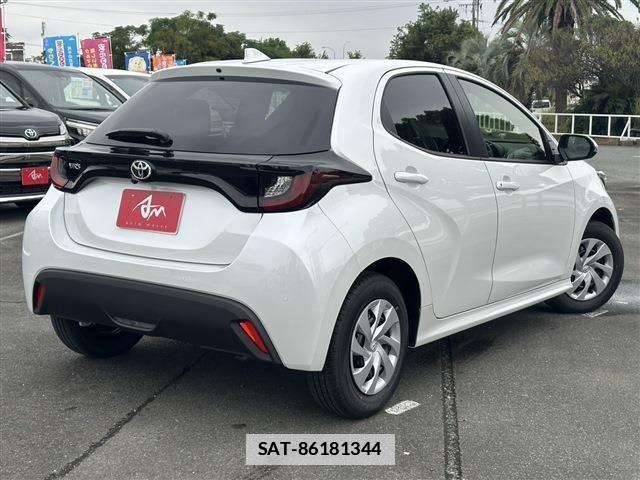 Toyota YARIS 2024-09 1055335-2