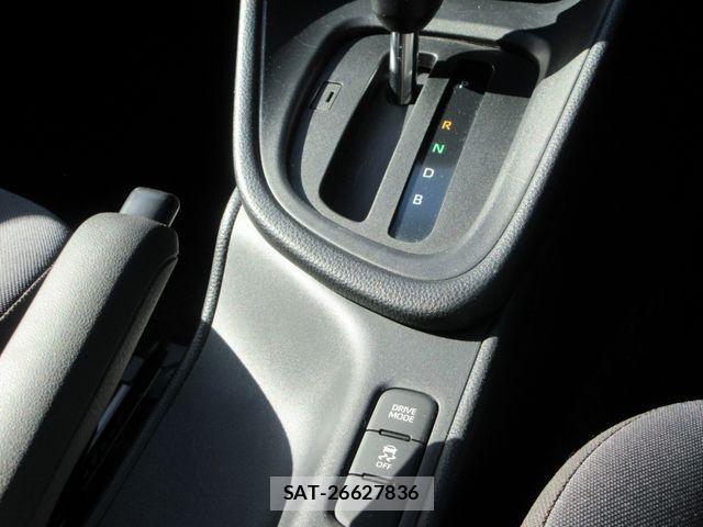 Toyota YARIS 2021-06 3423920-9