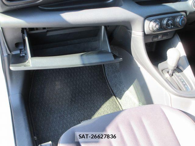 Toyota YARIS 2021-06 3423920-10