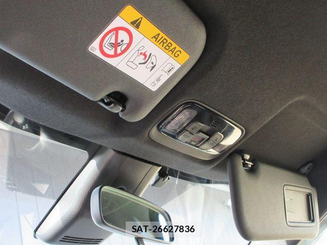Toyota YARIS 2021-06 3423920-11