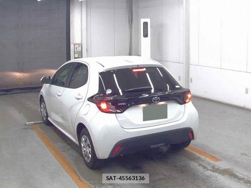 Toyota YARIS 2025 3432630-2