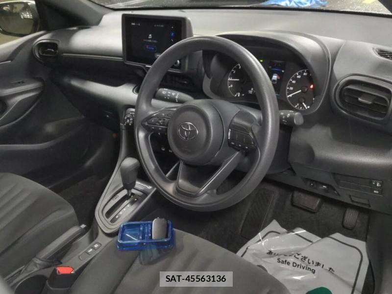 Toyota YARIS 2025 3432630-5