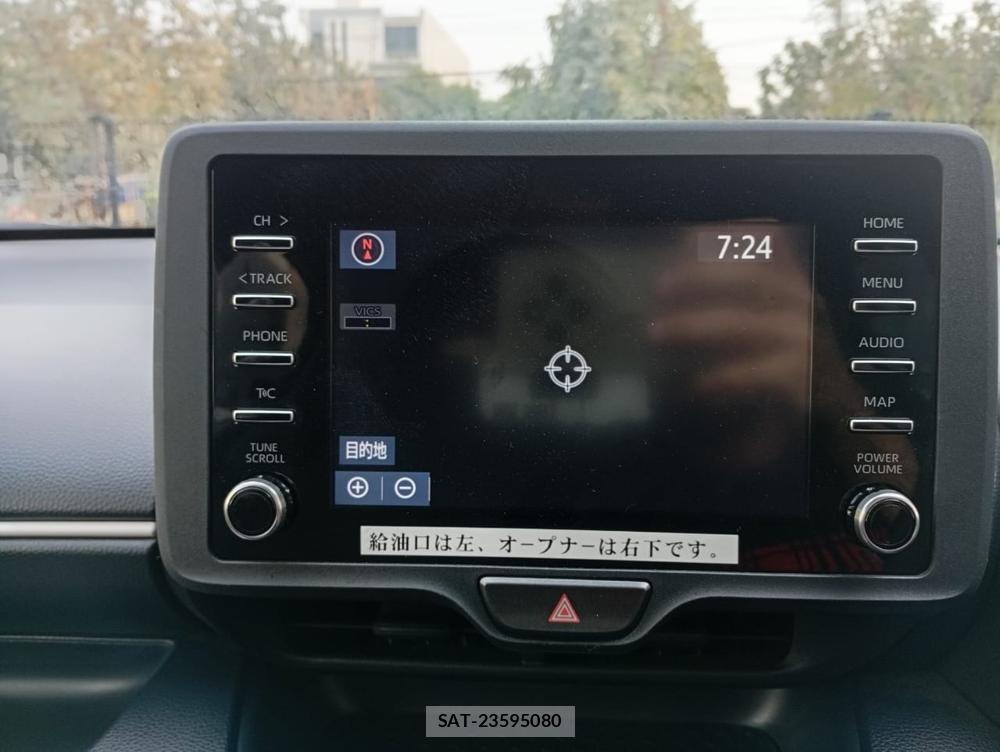 Toyota YARIS 2022-04 869237-13