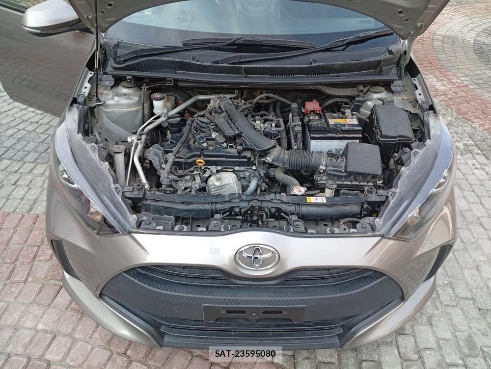 Toyota YARIS 2022-04 869237-28