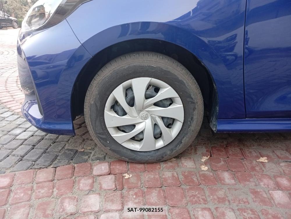 Toyota YARIS 2022-04 869235-20