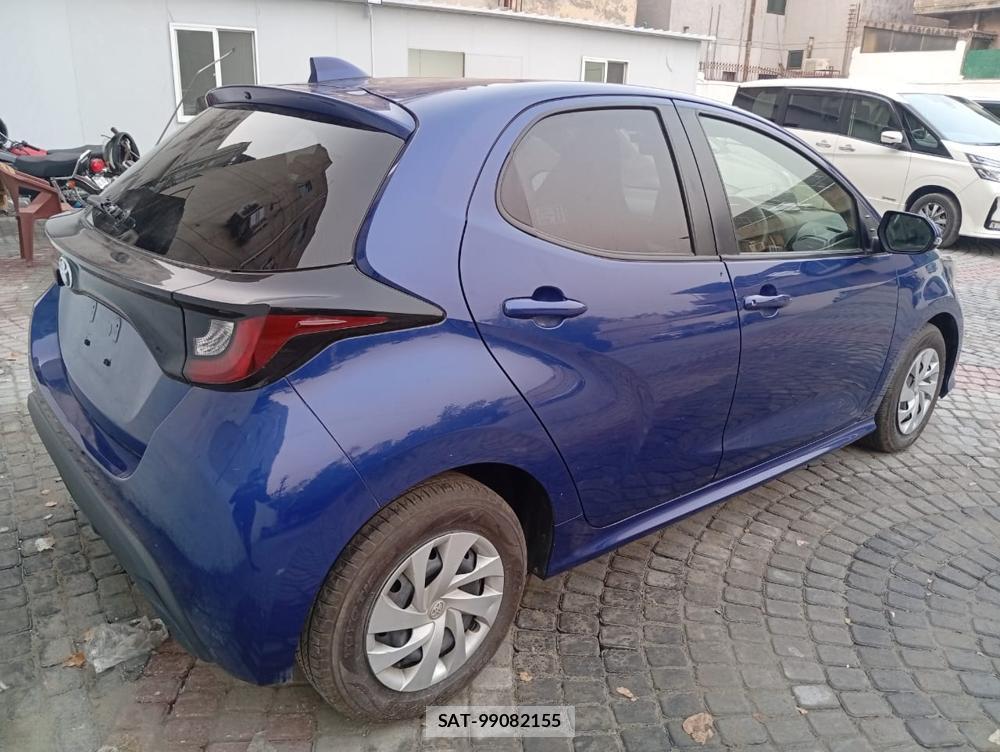 Toyota YARIS 2022-04 869235-4