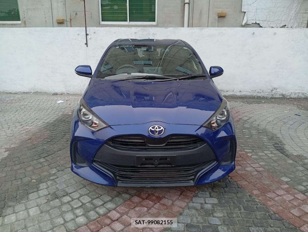 Toyota YARIS 2022-04 869235-6