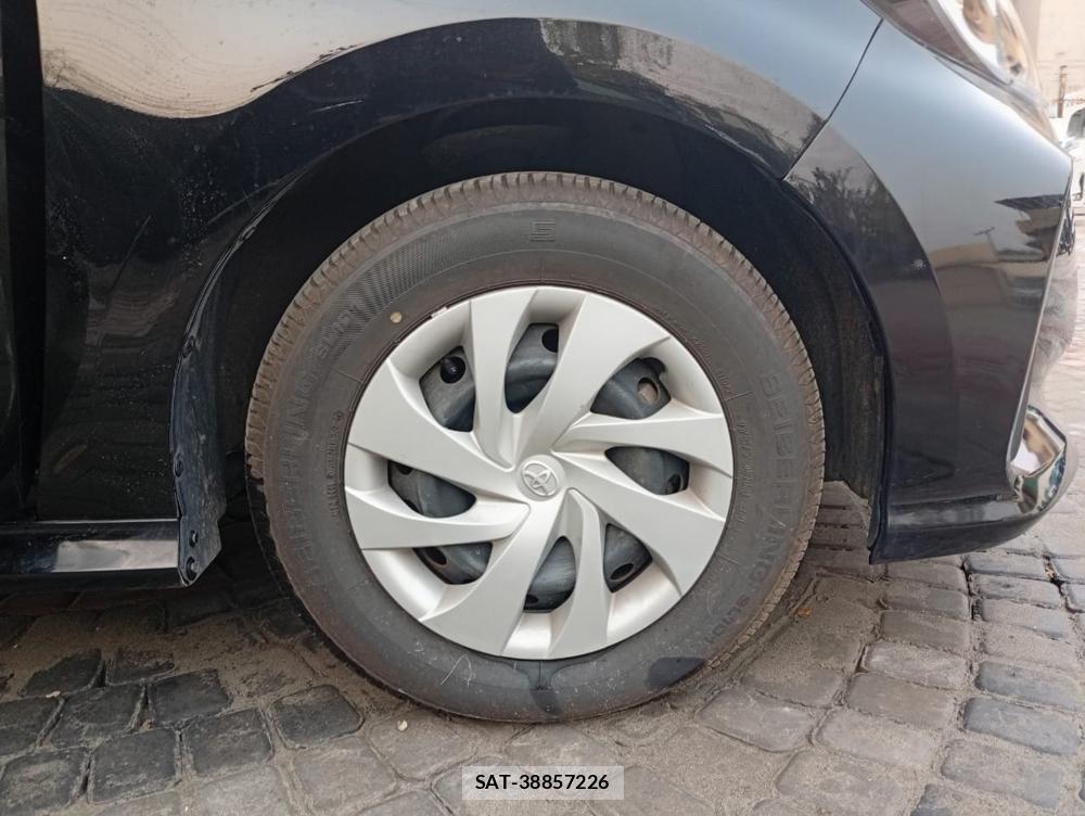 Toyota YARIS 2022-04 3545601-20