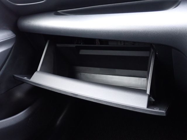 Toyota YARIS 2022-12 3689042-17