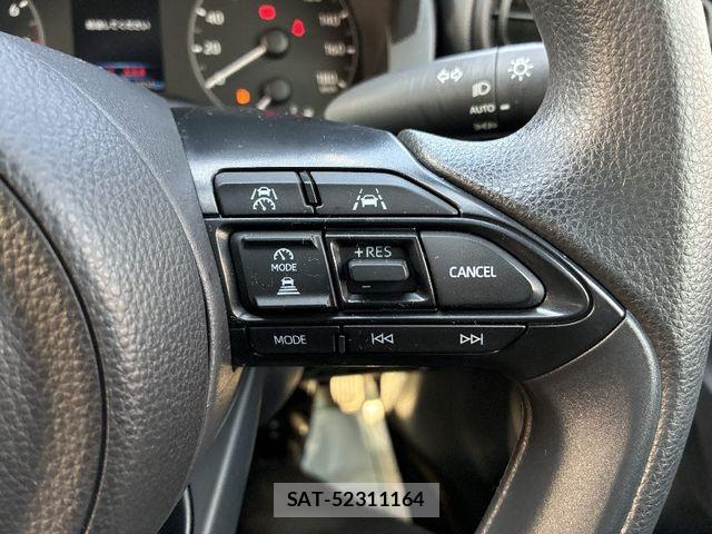 Toyota YARIS 2024-05 4112212-15