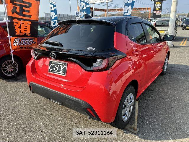 Toyota YARIS 2024-05 4112212-2