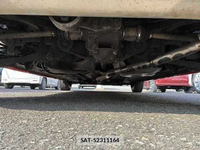 Toyota YARIS 2024-05 4112212-6