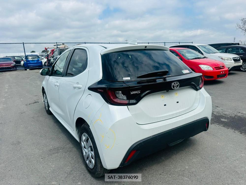 Toyota YARIS 2025 4854305-2