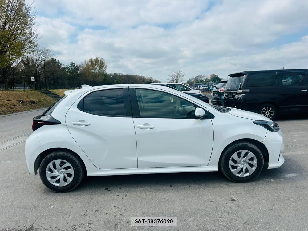 Toyota YARIS 2025 4854305-5