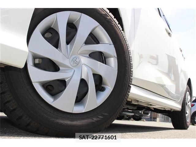 Toyota YARIS 2022-03 6273355-12