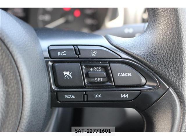Toyota YARIS 2022-03 6273355-4