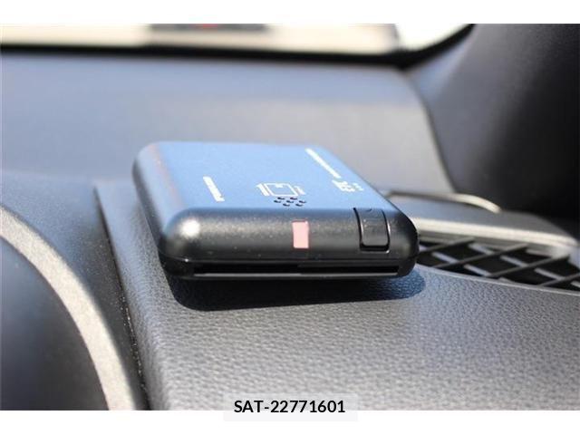 Toyota YARIS 2022-03 6273355-5