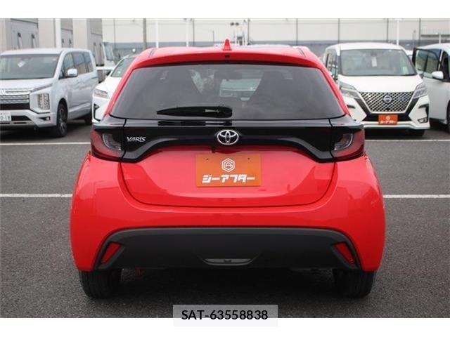 Toyota YARIS 2024-01 6547584-11