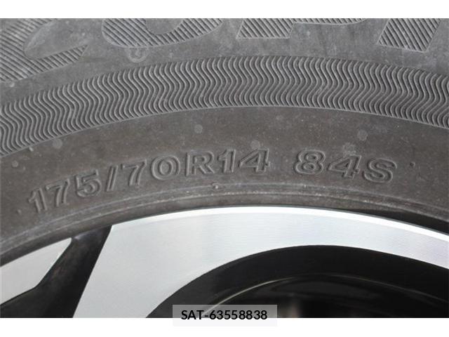 Toyota YARIS 2024-01 6547584-19