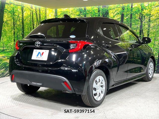 Toyota YARIS 2021-01 6615931-16