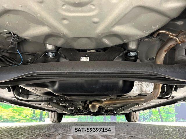 Toyota YARIS 2021-01 6615931-18