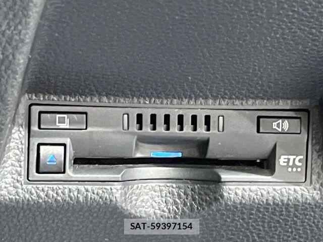 Toyota YARIS 2021-01 6615931-4