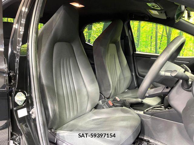 Toyota YARIS 2021-01 6615931-7