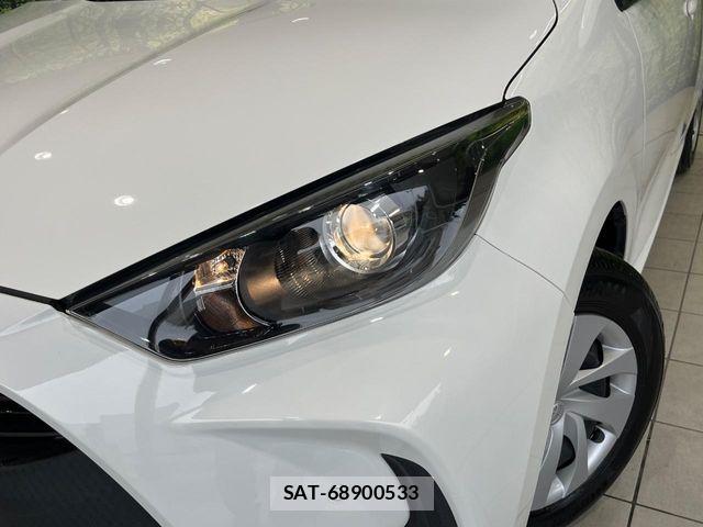Toyota YARIS 2021-04 6615933-11