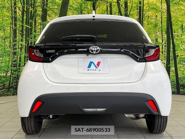 Toyota YARIS 2021-04 6615933-14