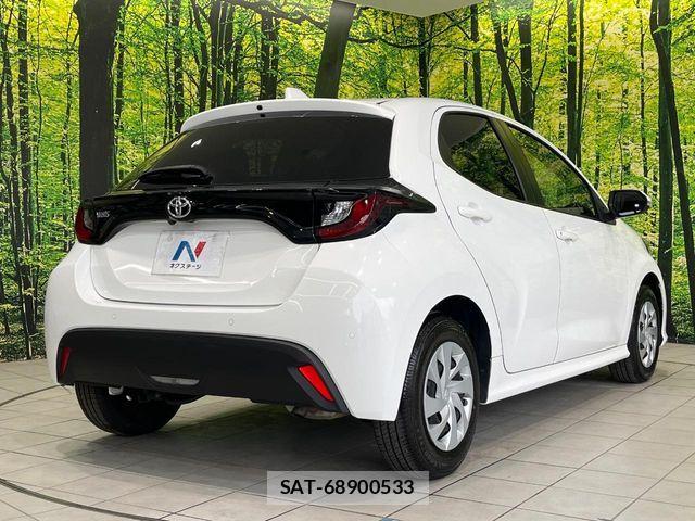 Toyota YARIS 2021-04 6615933-16