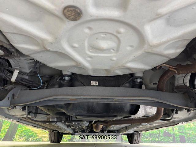 Toyota YARIS 2021-04 6615933-18