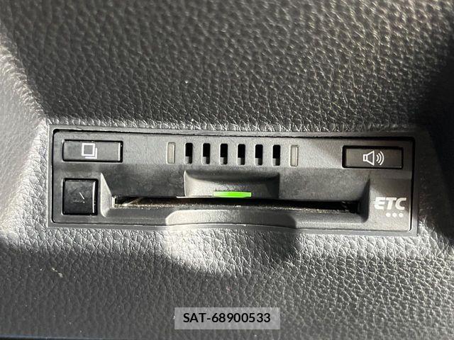 Toyota YARIS 2021-04 6615933-5