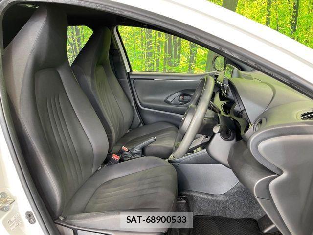Toyota YARIS 2021-04 6615933-7