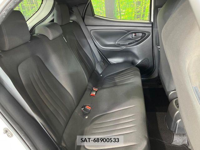 Toyota YARIS 2021-04 6615933-8