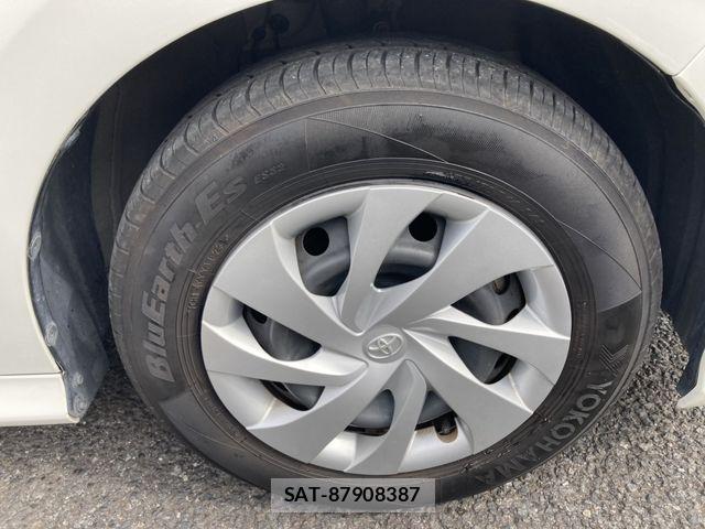 Toyota YARIS 2021-01 6615937-12