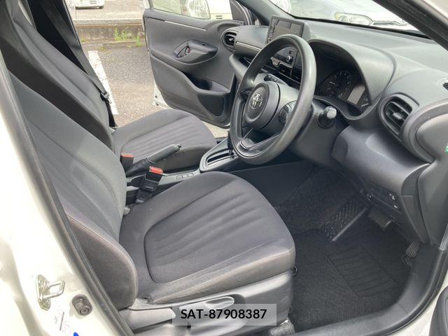 Toyota YARIS 2021-01 6615937-14