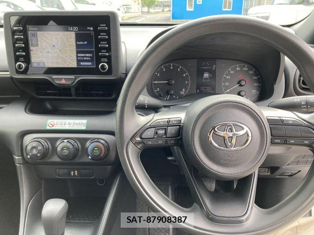Toyota YARIS 2021-01 6615937-15