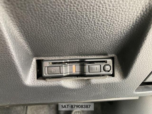 Toyota YARIS 2021-01 6615937-22