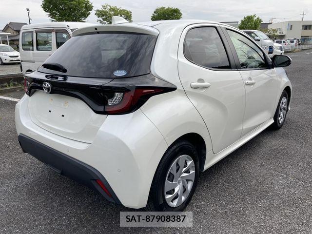 Toyota YARIS 2021-01 6615937-2