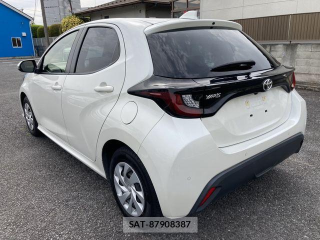 Toyota YARIS 2021-01 6615937-5