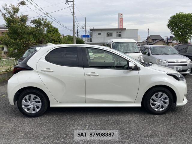 Toyota YARIS 2021-01 6615937-8