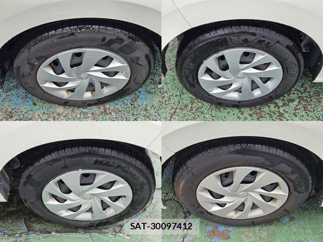 Toyota YARIS 2021-04 6615936-9