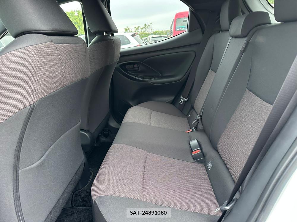 Toyota YARIS 2024-02 6546996-9