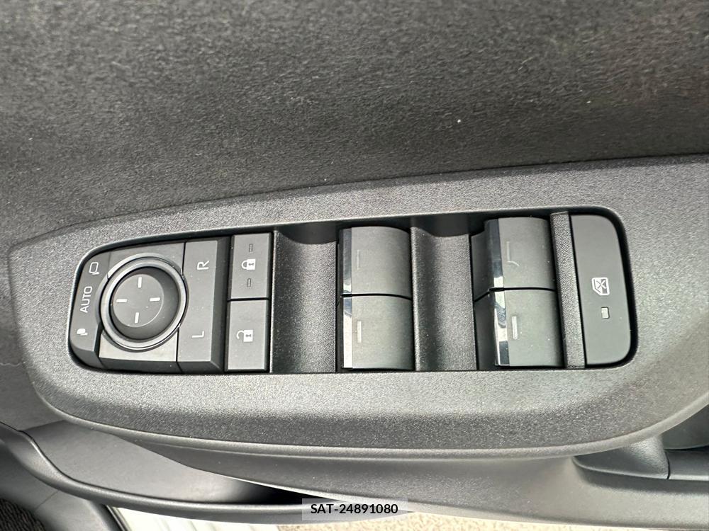 Toyota YARIS 2024-02 6546996-20