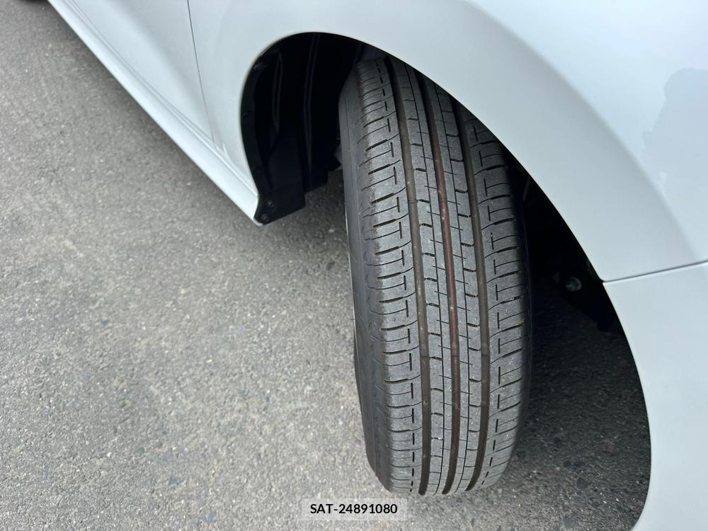 Toyota YARIS 2024-02 6546996-31