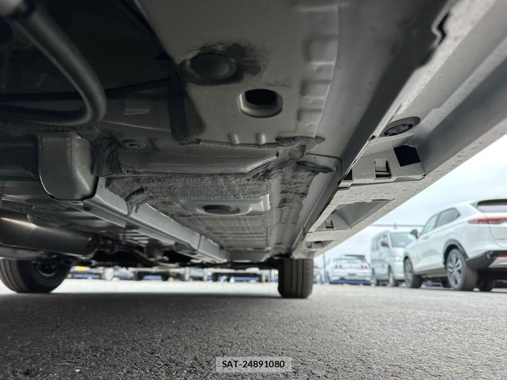 Toyota YARIS 2024-02 6546996-36