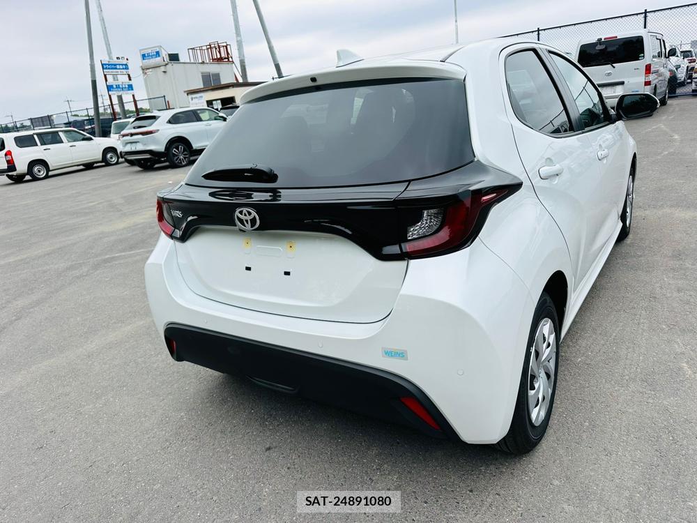 Toyota YARIS 2024-02 6546996-4