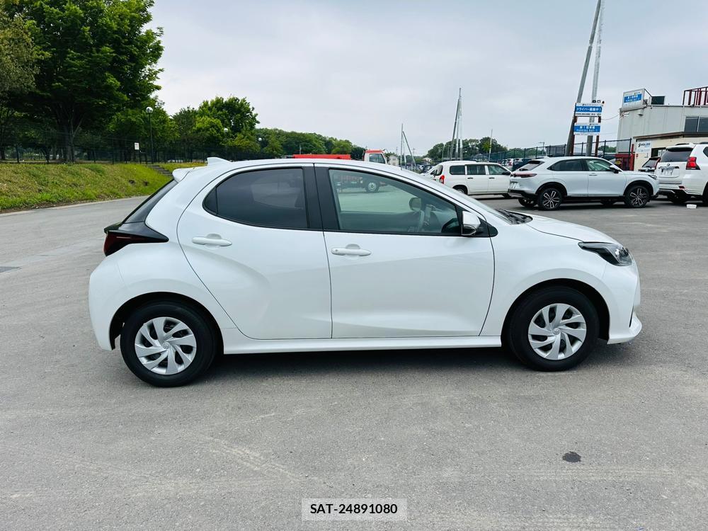 Toyota YARIS 2024-02 6546996-5