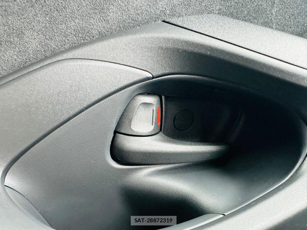 Toyota YARIS 2026 6558962-21